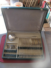 ++"541.17" BELLE MENAGERE 37 PIECES EN METAL ARGENTE ORFEVRE BOULENGER  COQUILLE