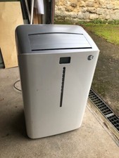 climatiseur mobile reversible blanc avec télécommande