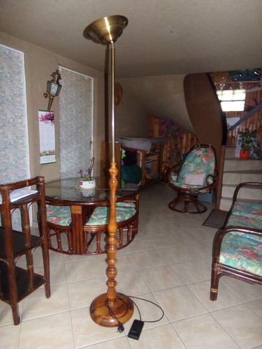Lampadaire halogene pied - pied, en