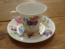 tasse et soucoupe porcelaine Bavaria décor floral