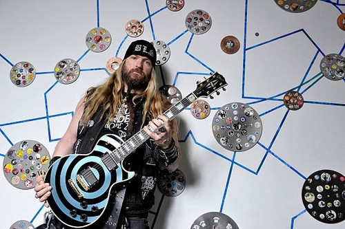 Zakk wylde with gibson les - zakk,