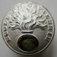 Bouton militaire bombé en