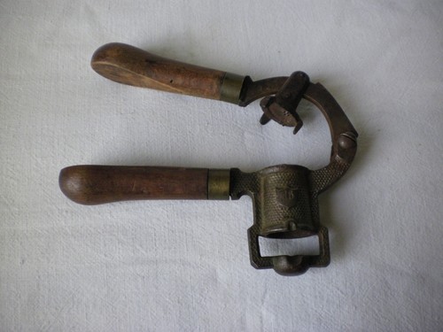 Ancienne sertisseuse - ancienne, a