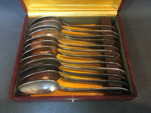 Coffret anciennes petites - coffret, 12