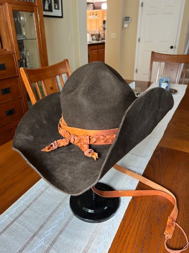 Macready russell hat the - r.j.,