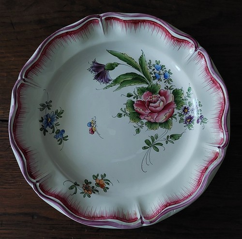 Assiette décorative faïence