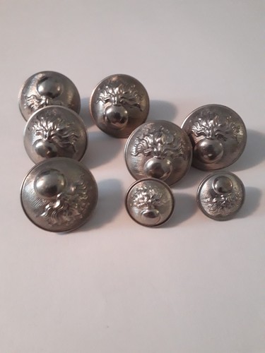 Lot boutons anciens - 8,