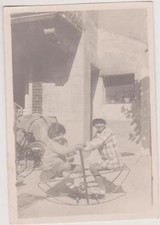 PHOTOGRAPHIE ANCIENNE DEUX JEUNES ENFANTS SUR UNE BALANCOIRE/BASCULE/TABLIER