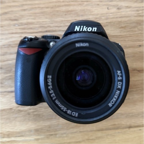 Nikon d40 1mp black digital - 6.1mp,
