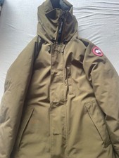 doudoune canada goose, parka vert kaki, neuf porter pour essayage.