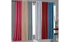 rideaux occultants à oeillets