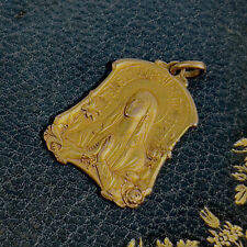 Médaille religieuse Signée TAIRAC Plaqué Or Vierge apparition Lourdes Religion