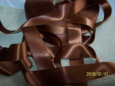 ANCIEN RUBAN EN SATIN DOUBLE FACE. SPLENDIDE. HAUT DE GAMME. Marron. N°114