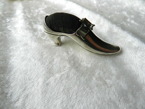 Ancien objet couturière - de,