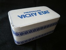 Ancienne boite en métal -