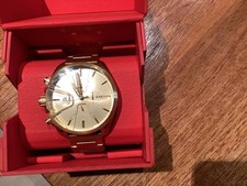 Diesel Mega Chief 51 mm Boîtier Doré en Acier, Bracelet Doré en Acier, Montre...