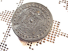 ancienne boite a priser ronde
