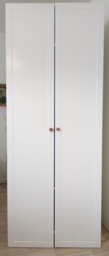 Petite armoire penderie