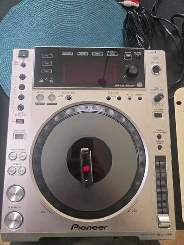 Pioneer cdj 850 digital - pioneer,