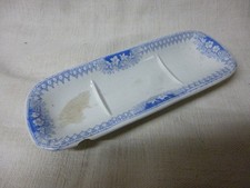 Vintage Porte savon Porte peigne OPAQUE de SARREGUEMINES blanc / bleu avec casse