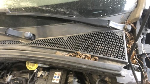 Moteur essuie glace avant