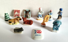 Lot 1 de 12 Fèves divers