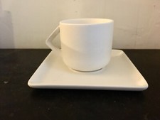 Tasse et sous tasse Serax  porcelaine biscuit Belgium White