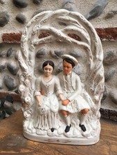 Tres Belle Sculpture en Porcelaine ANGLAISE du STAFFORDSHIRE Ecosse Mariage Kilt