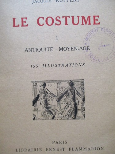 Costume antiquité - costume",