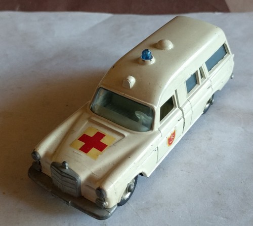 Matchbox king size mercedes - king,