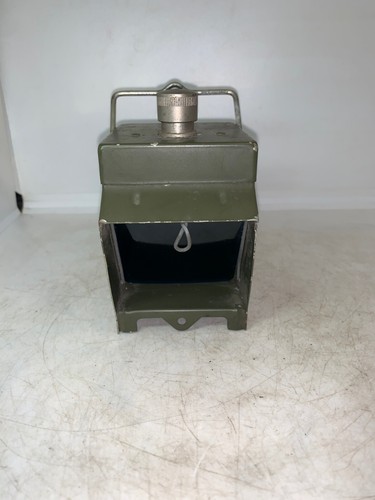Ancienne lampe militaire - ancienne,