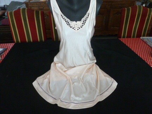 Jolie combinaison fond robe - de,