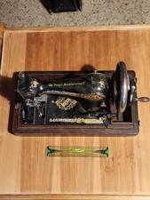 Ancienne Machine À  Coudre