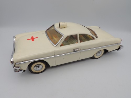 Voiture jouet tôle ancien - jouet,