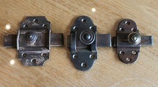3 anciennes targette ou verrou serrure clé gâches pour placard  porte n12..