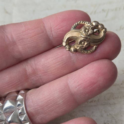 Broche ancienne fin - ancienne,