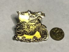 pins PUT YOUR ASS ON SOME CLASS. HARLEY DAVIDSON motorcycles moto