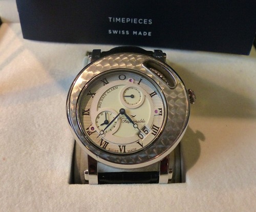 Très originale montre