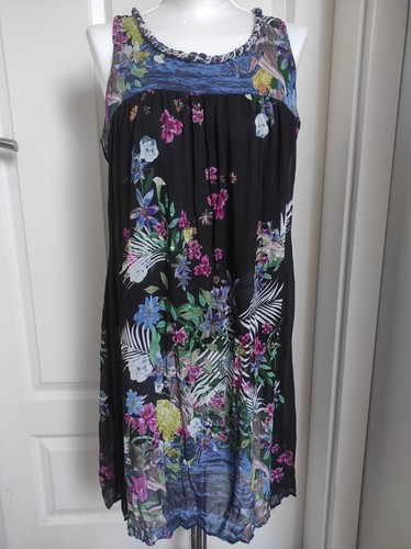 Robe fleurie sans manches - fleurie,