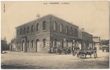 FR59 HERGNIES Mairie attelage ane animee