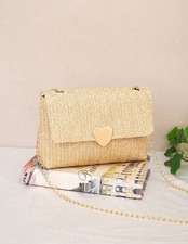 Sac Tressé En Paille A Rabat A Bandoulière Avec Coeur Femme Beige Chaîne Doré