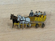a PINS PIN CHEVAL HORSE CALECHE SUISSE VERSION ENAMEL EGF DORE