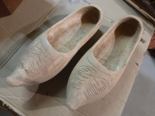 Paire anciens sabots - d'anciens,