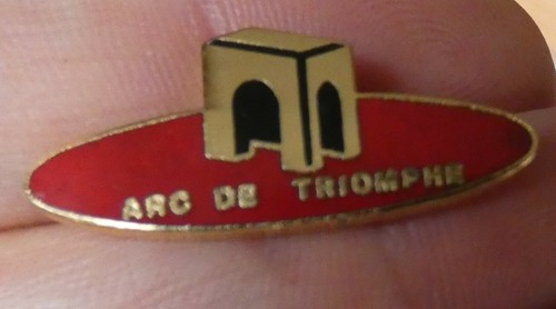 Beau petit pin - pin's, arc