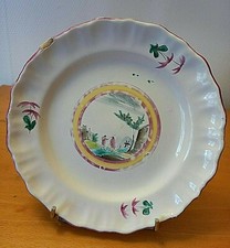 Assiette en faïence : Varages XVIIIème siècle.