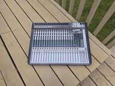 Soundcraft Signature 22 MT