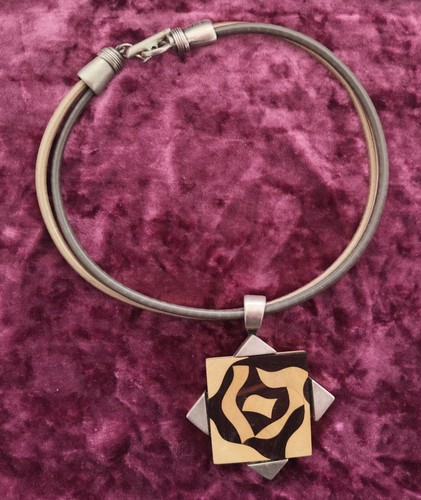 Collier fantaisie tribu - la,
