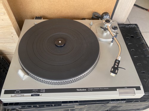 Technics platine vinyle - ---,