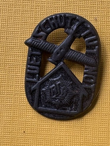 Badge flb luftschutz tut - du,