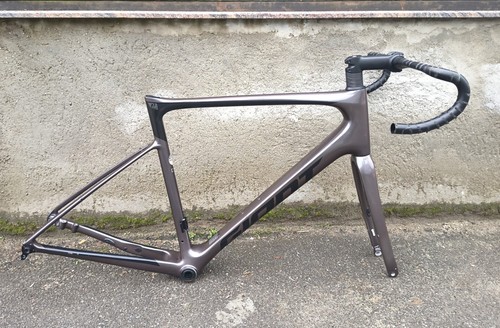 Cadre frameset giant - /,
